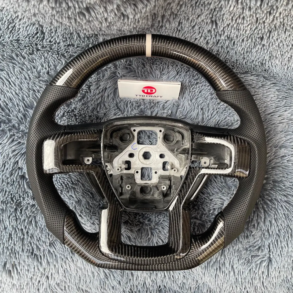 Ttd Craft  Ford 2018-2020 Expedition Carbon Fiber Steering Wheel 1
