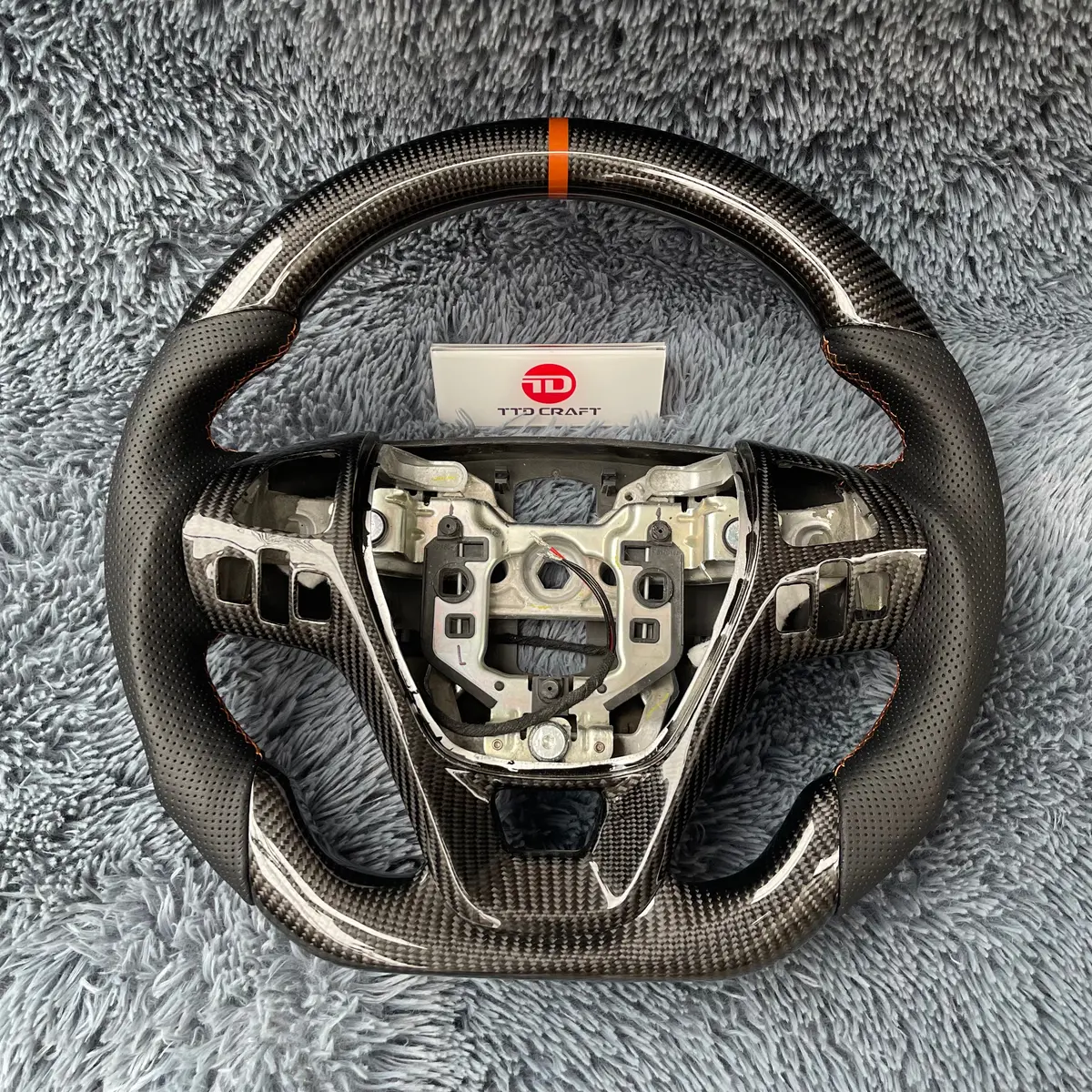 Ttd Craft Ford 2013-2019 Ford Taurus / 2011-2014 Edge / 2011-2015 Explorer / 2011-2020 Flex Carbon Fiber Steering Wheel 1
