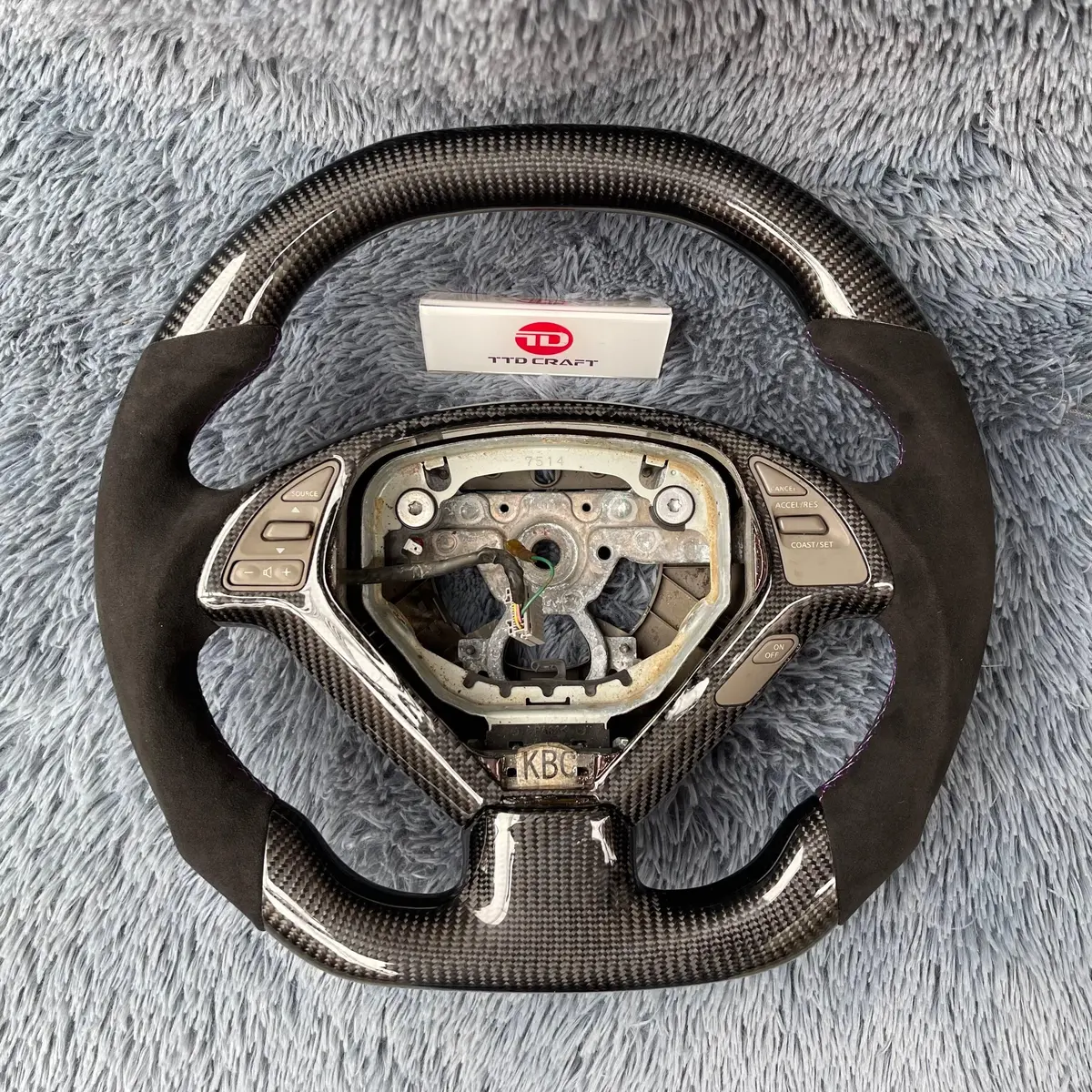 Ttd Craft  Infiniti 2007-2015 G37 Carbon Fiber  Steering Wheel 1