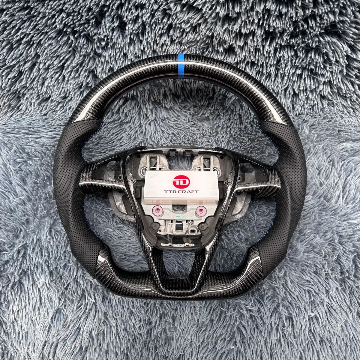 Ttd Craft Ford 2013-2020 Fusion/Mondeo/Edge Carbon Fiber Steering Wheel 1