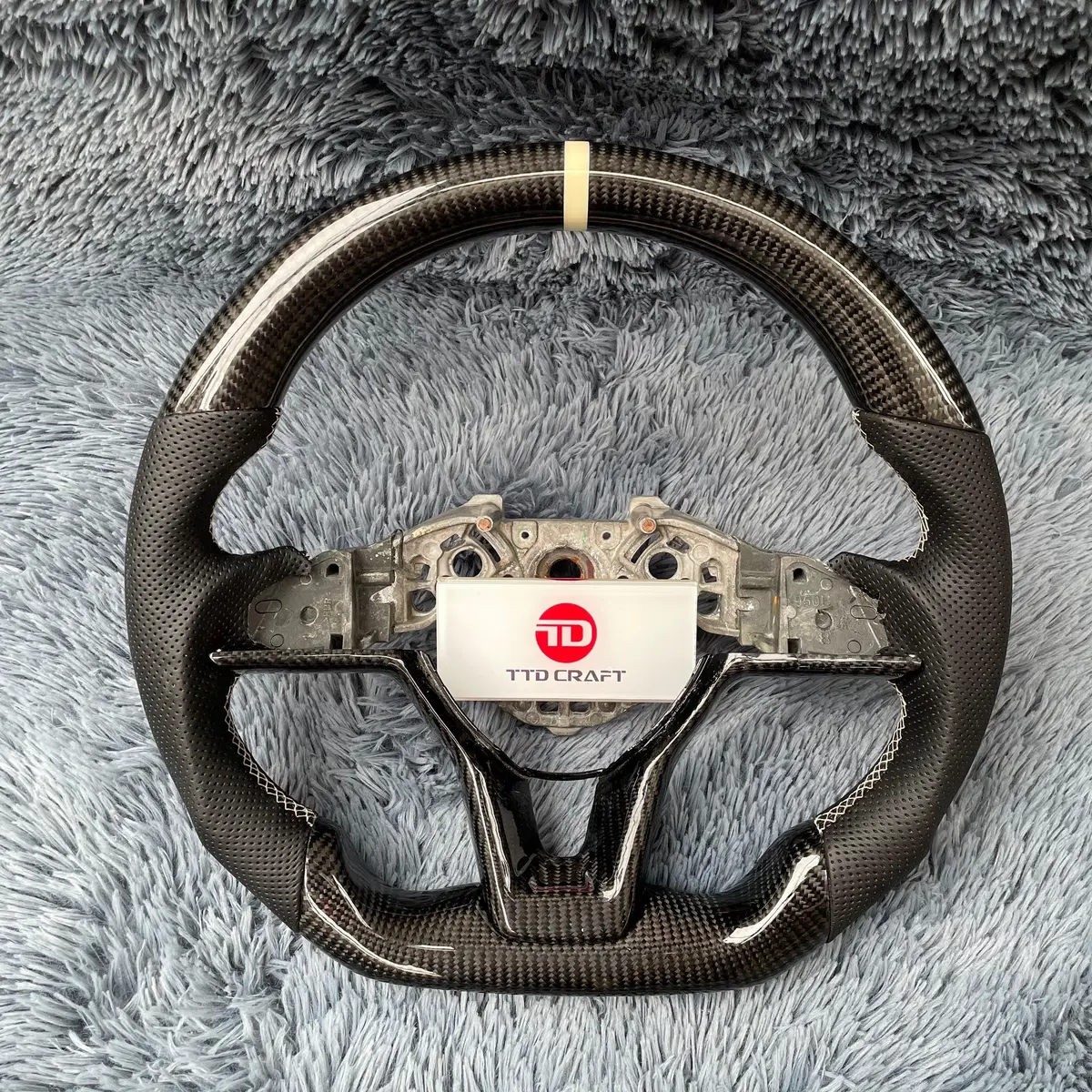 Ttd Craft Nissan 2018-2024 Leaf Kicks Carbon Fiber Steering Wheel 1