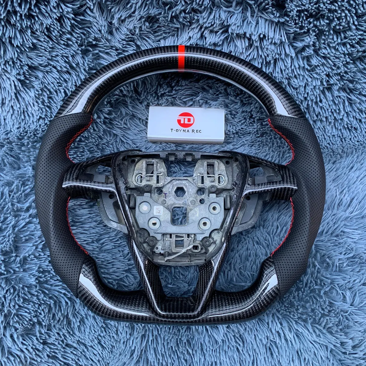 Ttd Craft Ford 2013-2020 Fusion/Mondeo/Edge Carbon Fiber Steering Wheel 1