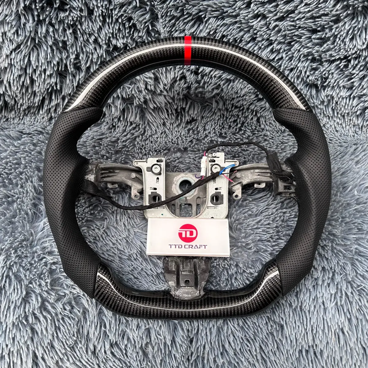 Ttd Craft Cadillac 2008-2013 Cts / 2008-2009 Xlr / 2008-2011 Sts / 2010-2013 Srx Carbon Fiber Steering Wheel 1