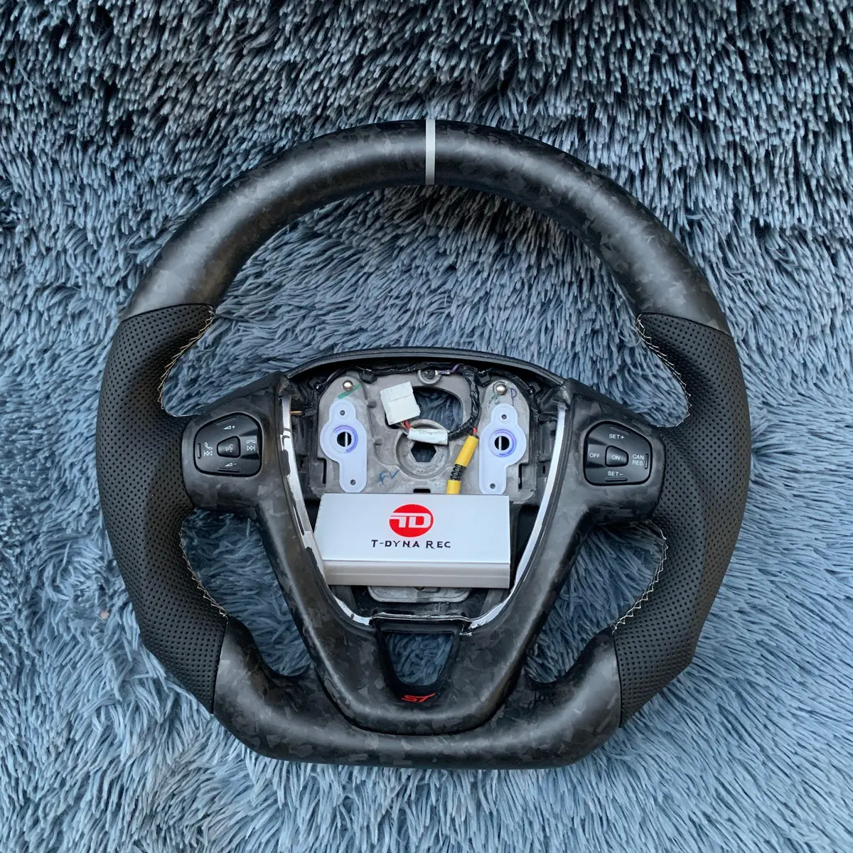 Ttd Craft Ford Usa Version 2014-2019 Fiesta Carbon Fiber Steering Wheel 1