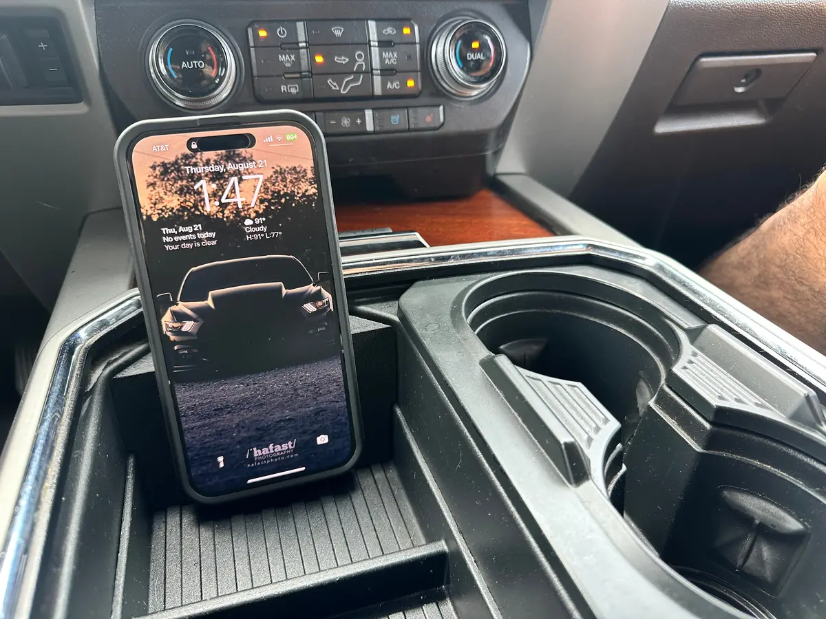 2017-2022 Ford Super Duty New Qi2 Mag Safe Wireless "Low Pro" Removable Mount (W/Charger) 1