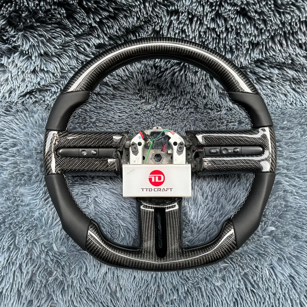 Ttd Craft Ford 2005-2009 Mustang Carbon Fiber Steering Wheel 1