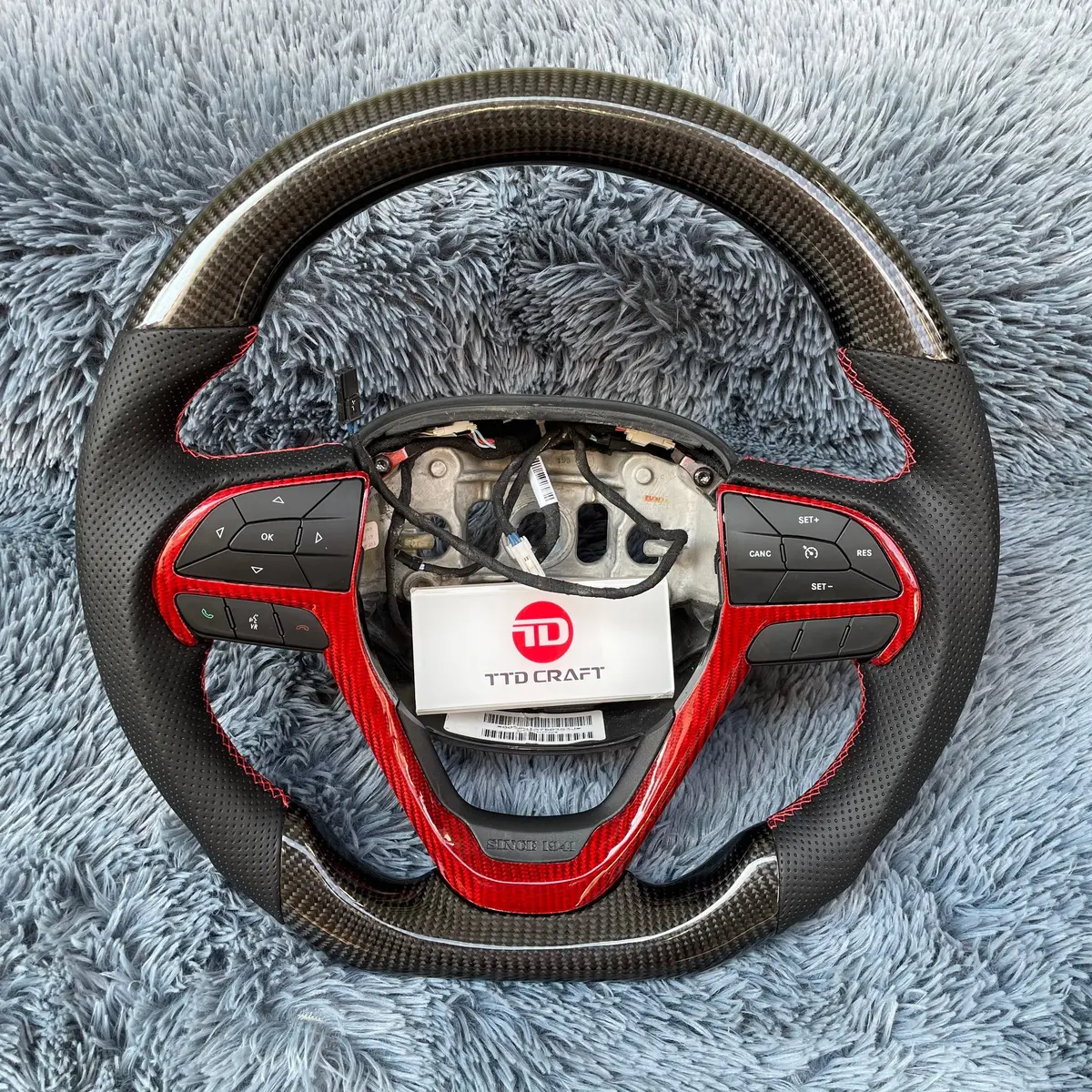 Ttd Craft Jeep 2016-2021 Cherokee / Grand Cherokee Carbon Fiber Steering Wheel 1