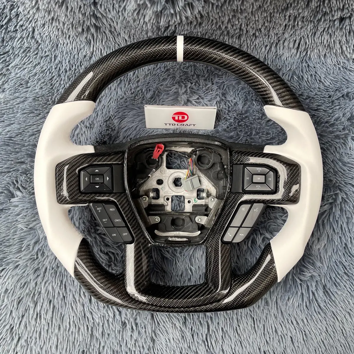 Ttd Craft  Ford 2018-2020 Expedition Carbon Fiber Steering Wheel 1