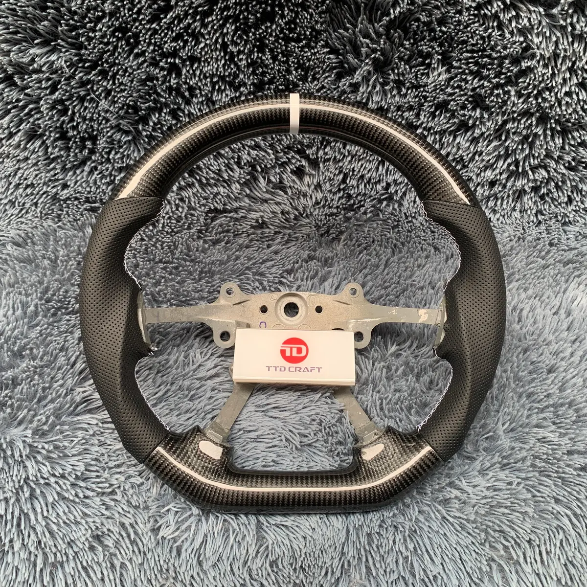 Ttd Craft Jeep 2005-2010 Cherokee / Grand Cherokee Carbon Fiber Steering Wheel 1
