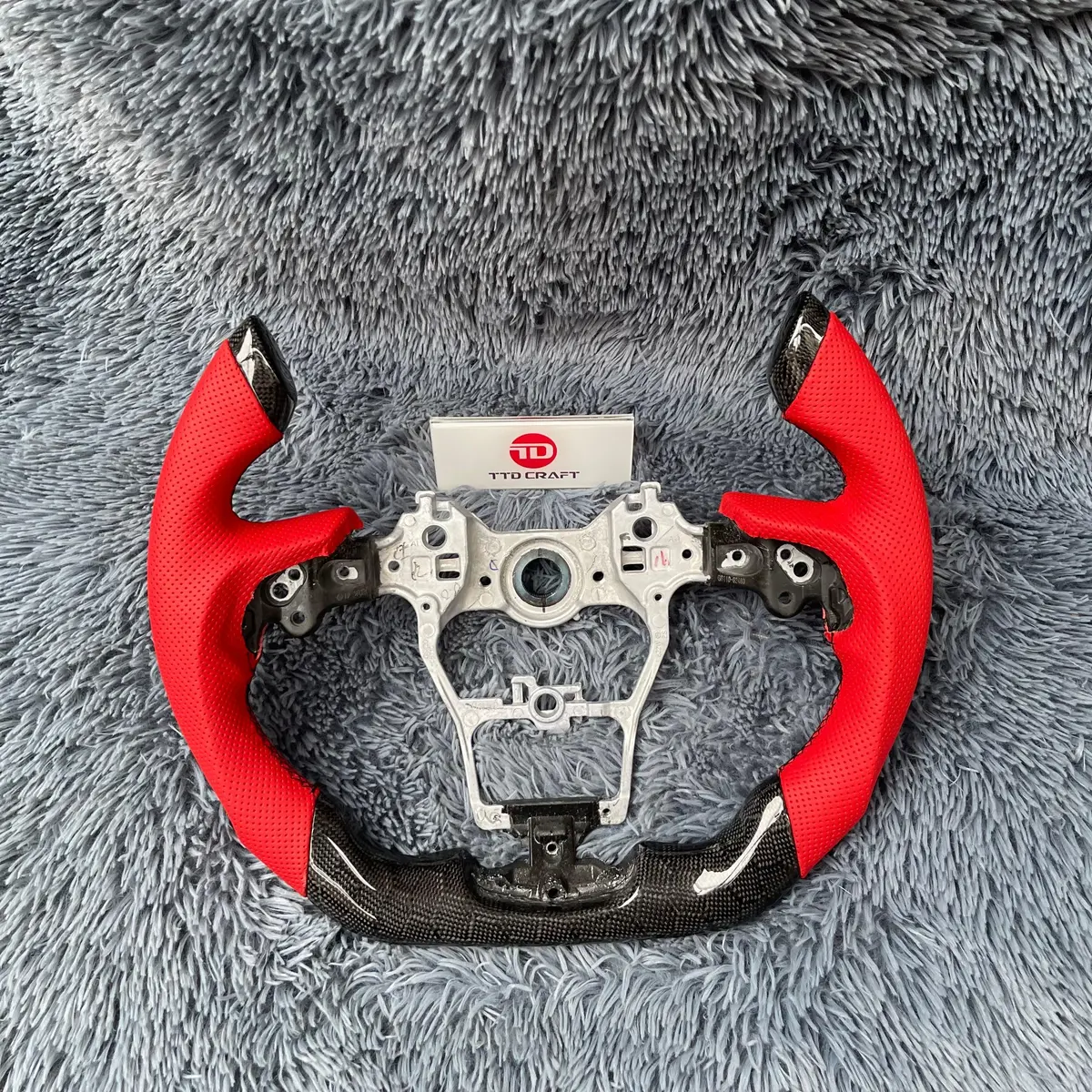 Ttd Craft Toyota 2020-2026 Highlander/Sennia Carbon Fiber Steering Wheel 1