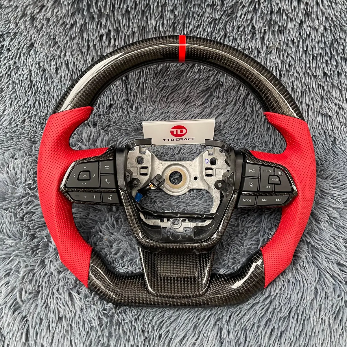Ttd Craft Toyota 2020-2026 Highlander /Sienna Carbon Fiber Steering Wheel 1