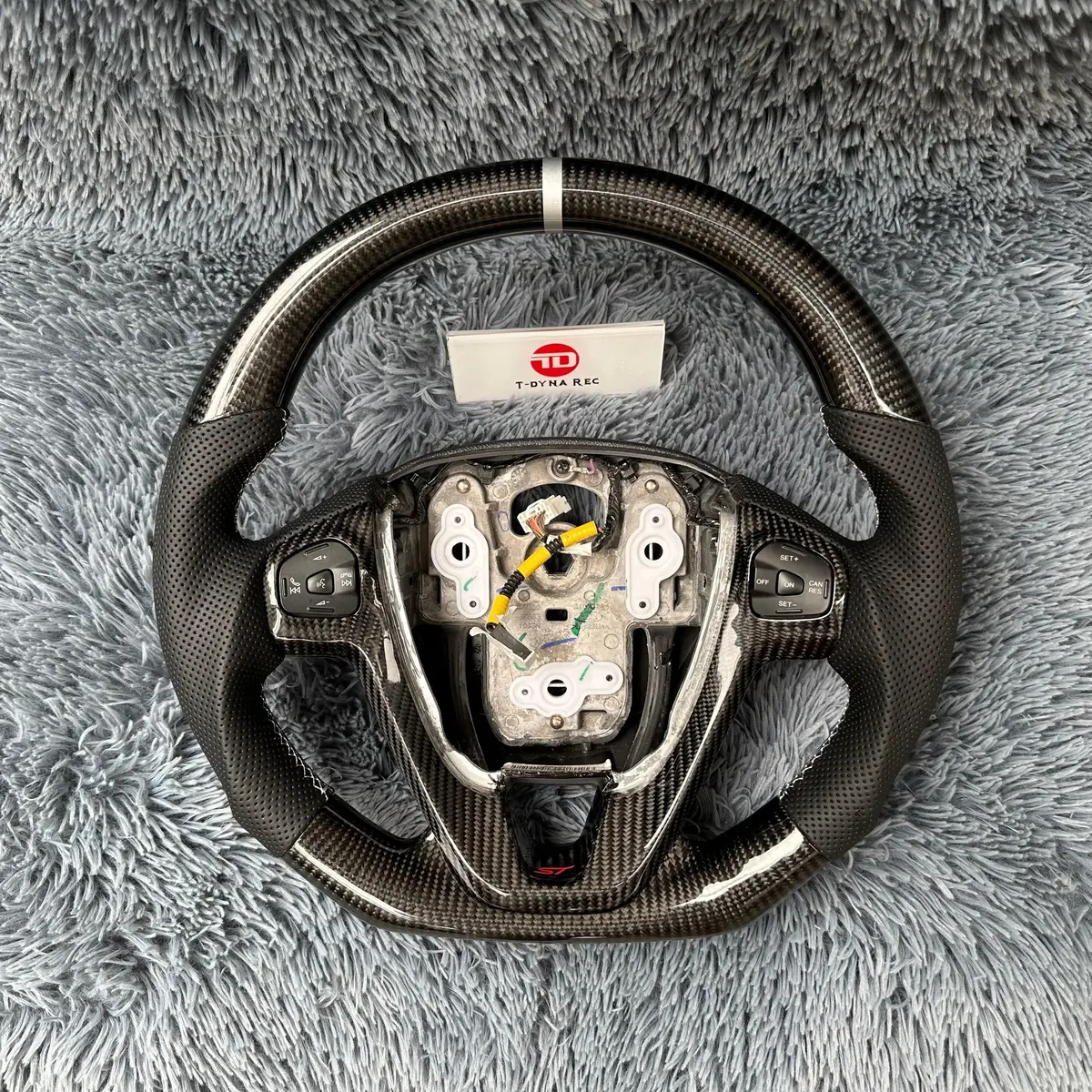 Ttd Craft Ford Usa Version 2014-2019 Fiesta Carbon Fiber Steering Wheel 1