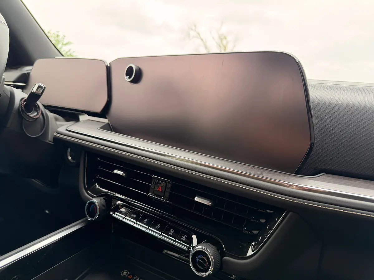 2025 Chevrolet Tahoe & Suburban | Infotainment & Gauge Cluster | Matte/Anti-Glare | Screen Protector Kit (Copy) 1