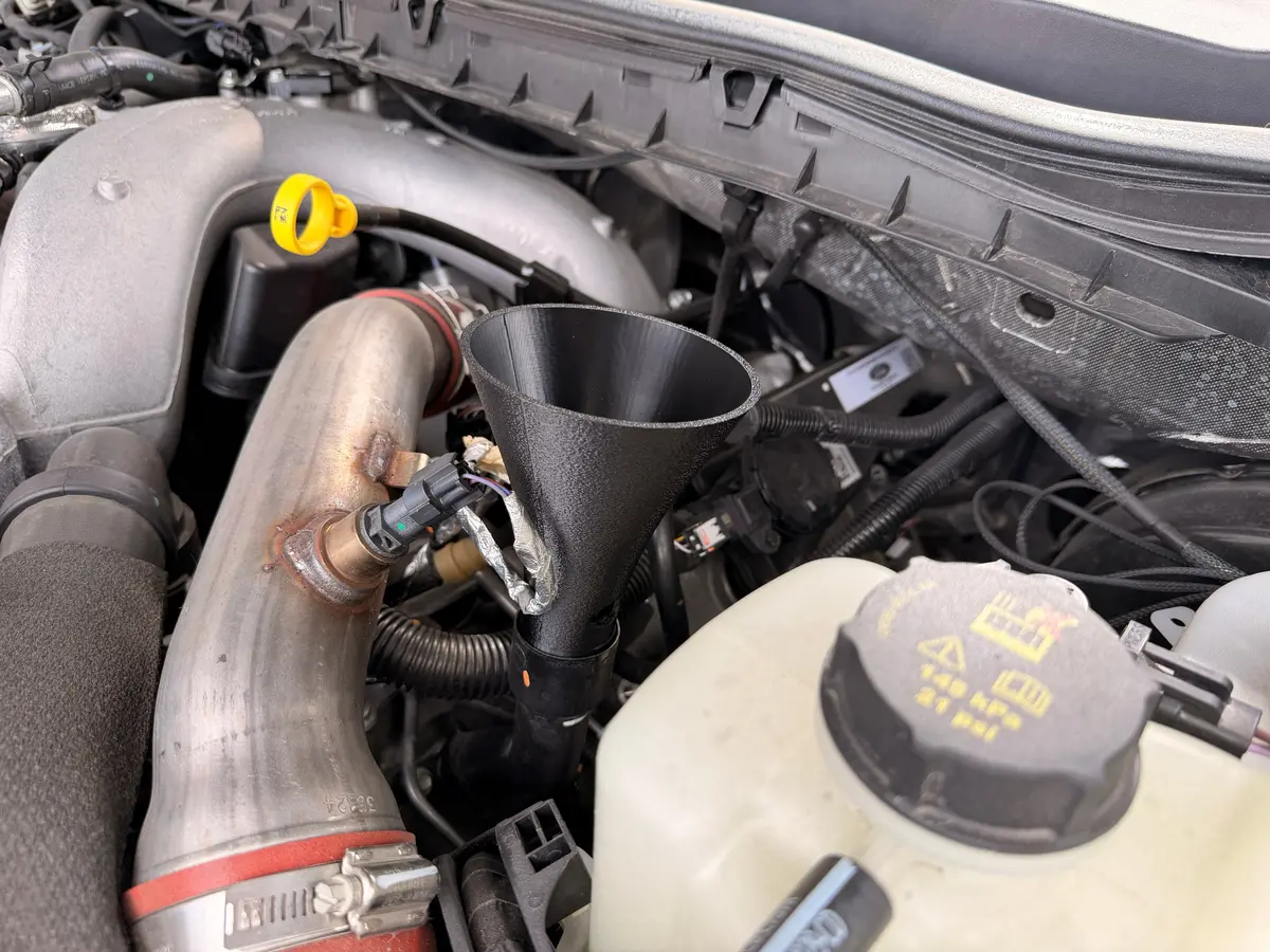 17-26 Super Duty Vented & Threaded Oil Fill Funnel 1