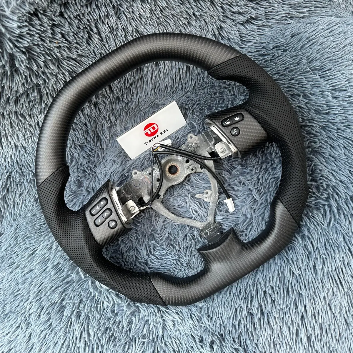 Handcrafted Carbon Fiber Steering Wheel Fj Cruiser 2006–2017 |Ttd Craft 2