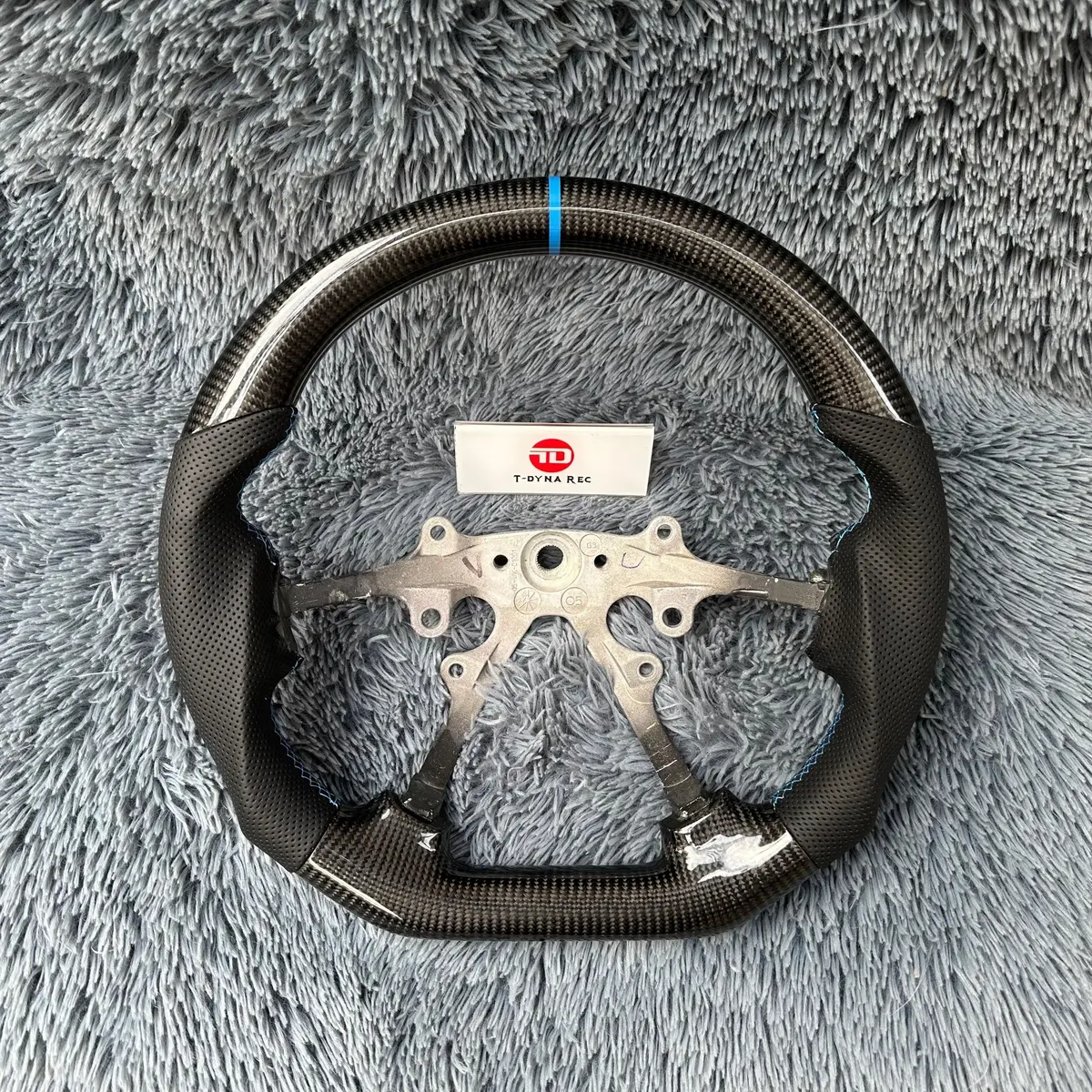 Ttd Craft Jeep 2005-2010 Cherokee / Grand Cherokee Carbon Fiber Steering Wheel 1