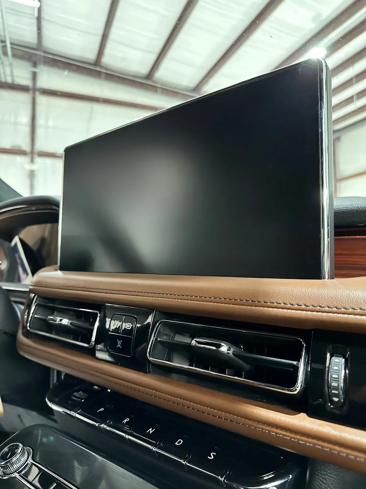 2021-2023 Lincoln Nautilus | 13.2" Main Infotainment | Matte/Anti-Glare | Screen Protector Kit 1