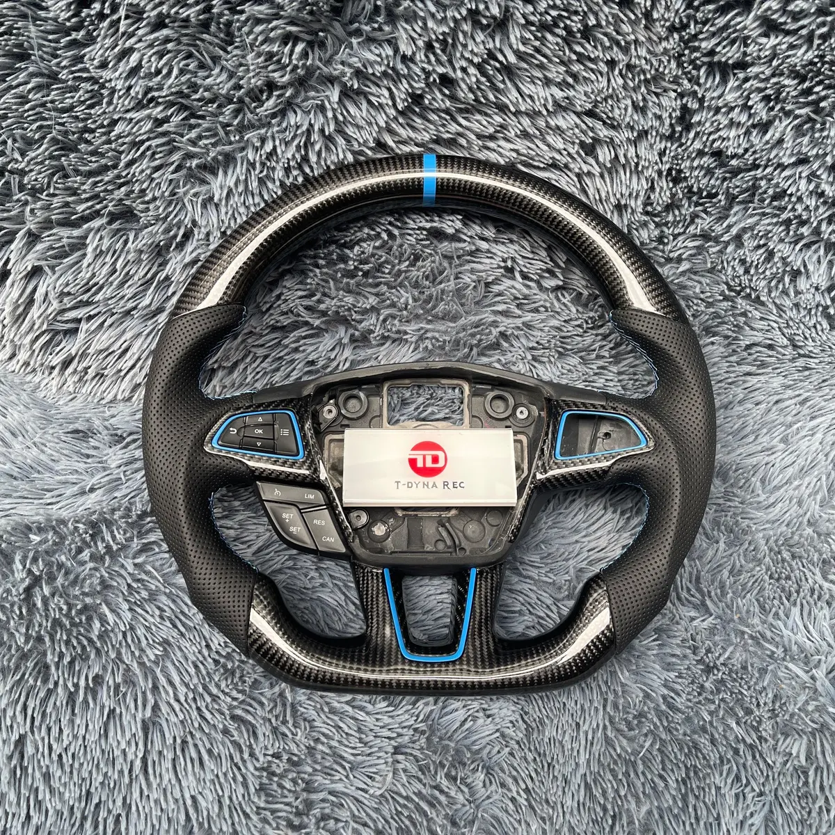 Ttd Craft Ford 2015-2018 Focus Mk3 Rs/St Carbon Fiber Steering Wheel 1