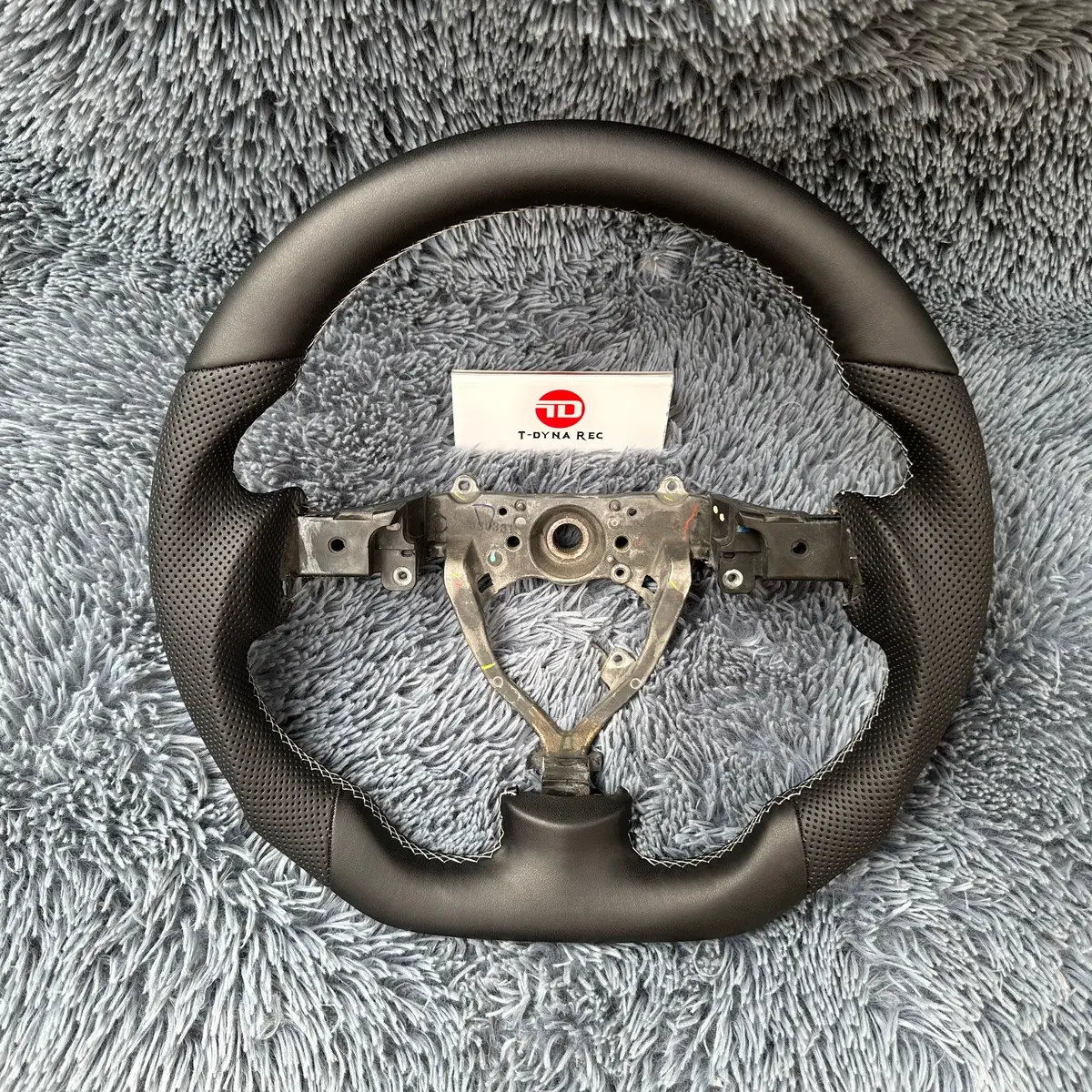 Ttd Craft 2006-2017  Fj Cruiser Carbon  Fiber  Steering Wheel 1
