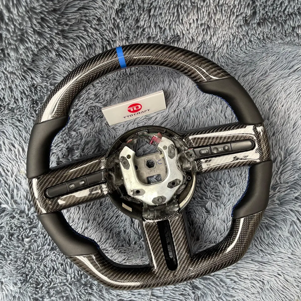 Ttd Craft Ford 2005-2009 Mustang Carbon Fiber Steering Wheel 2