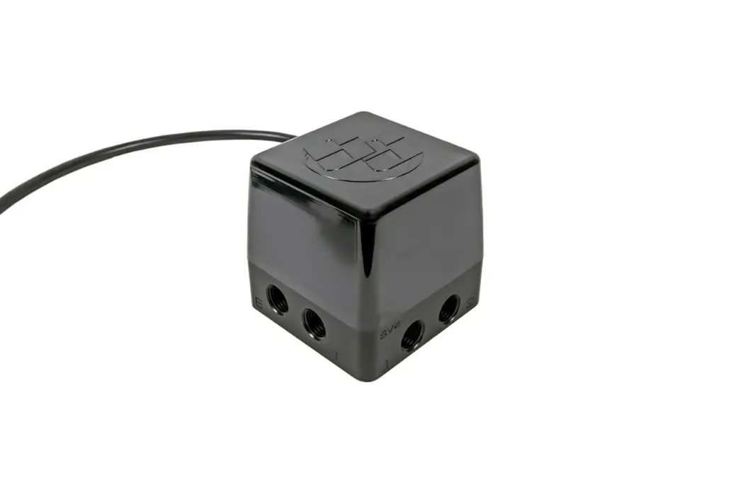 Slam Specialties Sv-4C- 2-Corner 1/4″ Valve Manifold (Black) 1