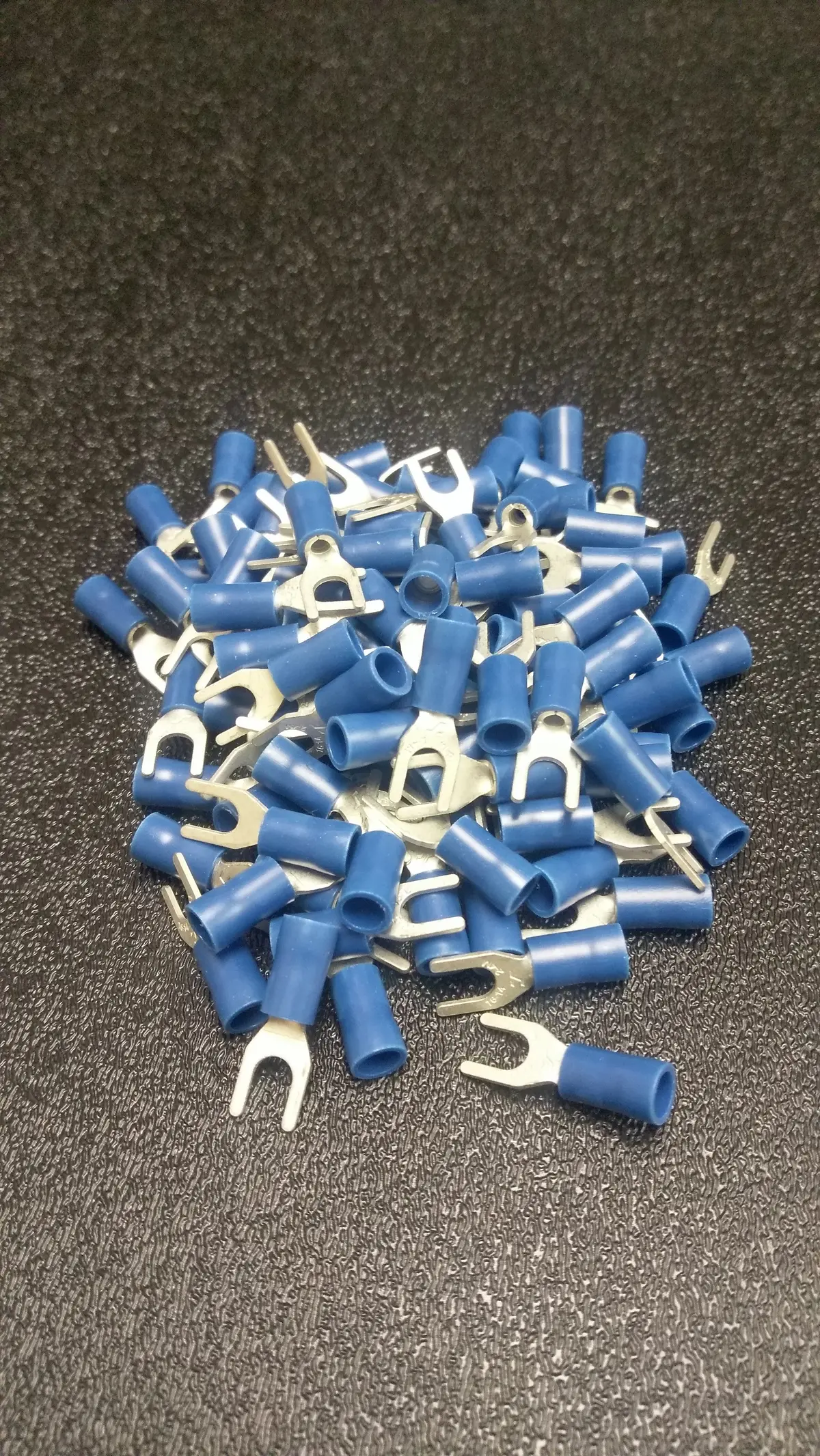 Xscorpion St8b Spade Terminals 14/16 Gauge #8 Opening 1