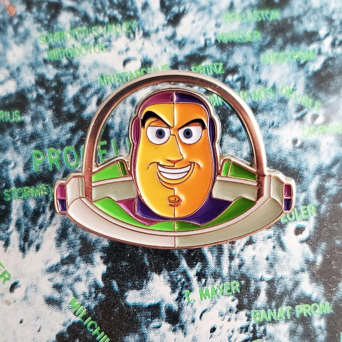 Toy Story – Buzz Lightyear Enamel Pin 1