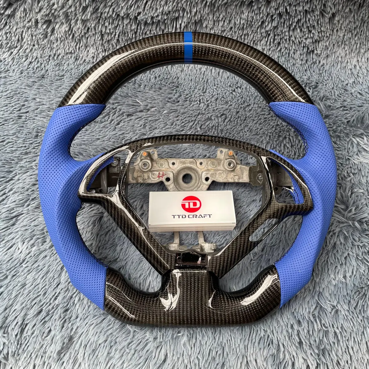 Ttd Craft Infiniti 2007-2015 G37 Carbon Fiber Steering Wheel 4