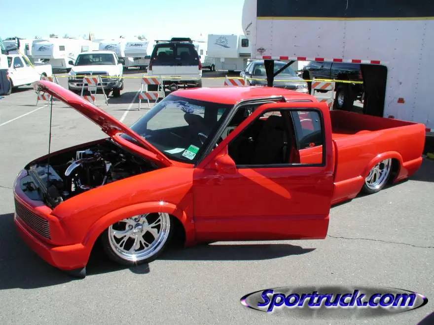 82'- 04' Chevy/Gmc S-10/ Sonoma Full Air Suspension Setup 1