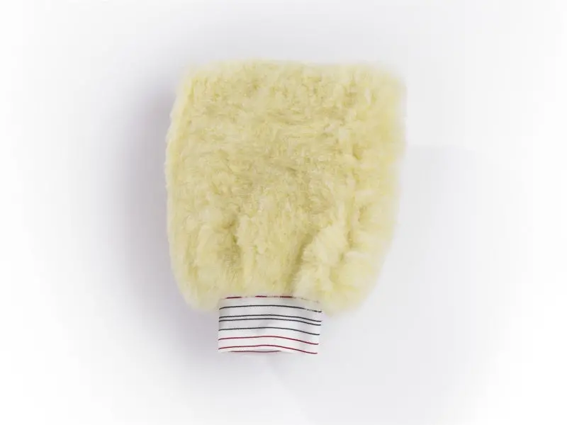 Weathertech Premium Wash Mitt – Ultra-Soft Microfiber Detailing Tool 1