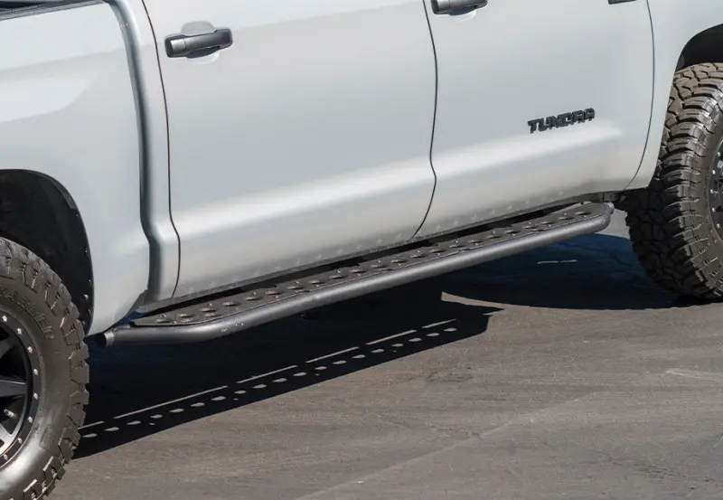 Cali Raised Rock Sliders For 2022 Toyota Tundra – Hybrid Or Kick-Out Design With Powder-Coated + Raw Finish 1